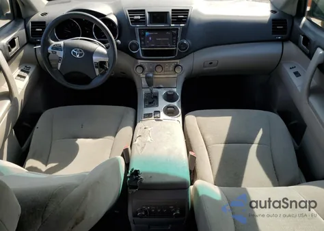 2013 Toyota Highlander Base из США, поврежденный, VIN 5TDBK3EH8DS266372